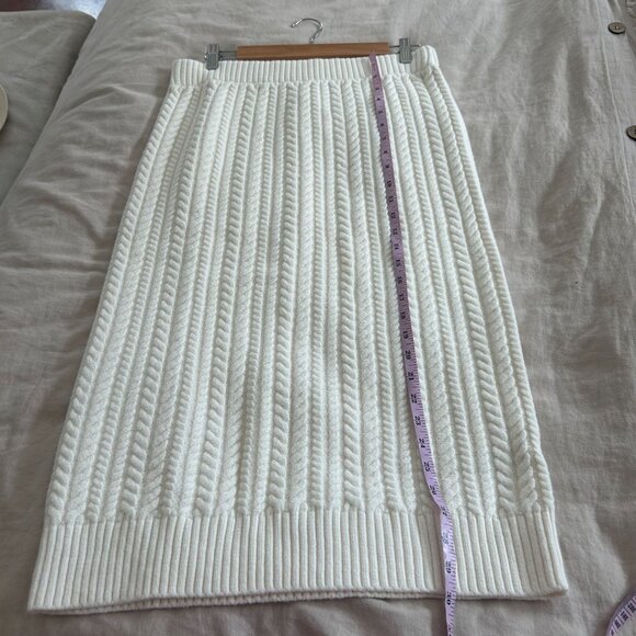 Banana Republic Cream  Cable Knit Midi Skirt With Ribbed Hemline - M - Picture 5 of 11